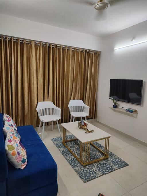 Apartment Hillside Near Baner-pashan